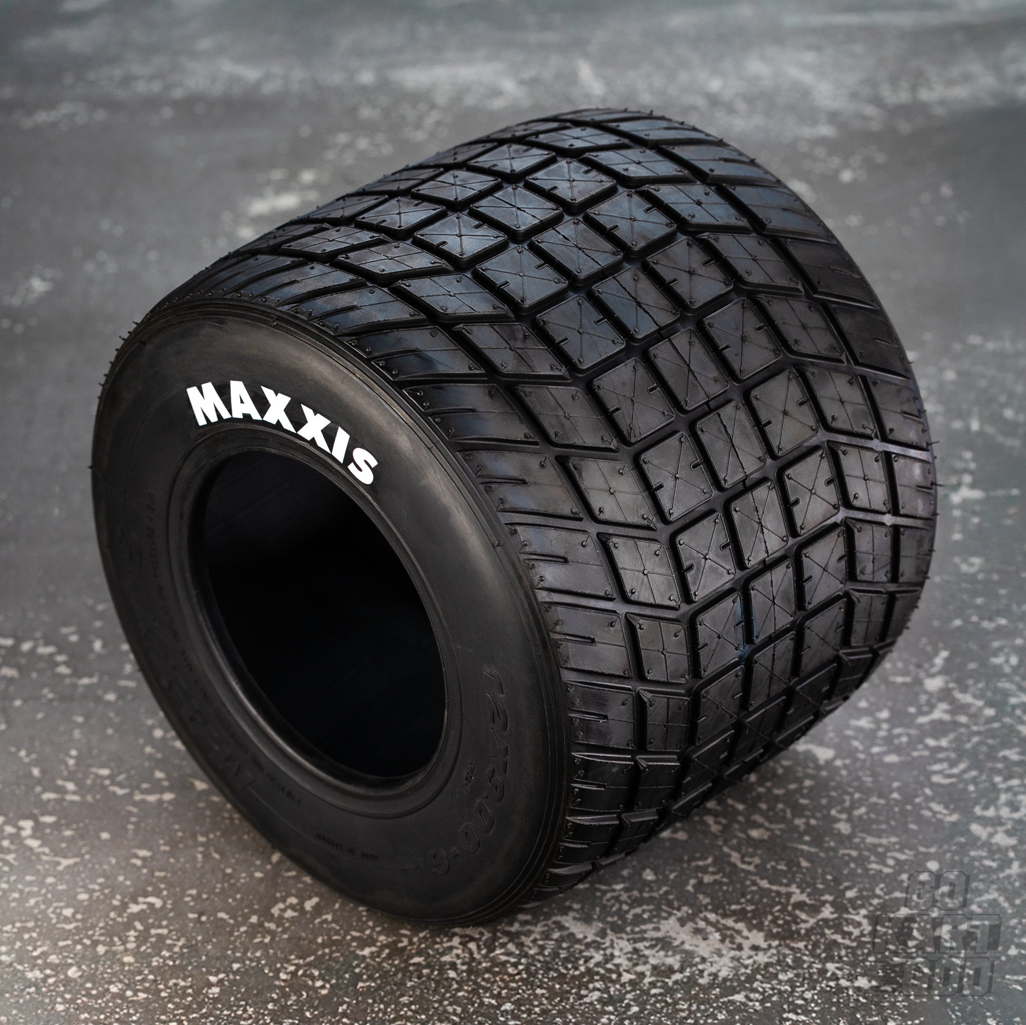 Maxxis T18 Treaded Tire